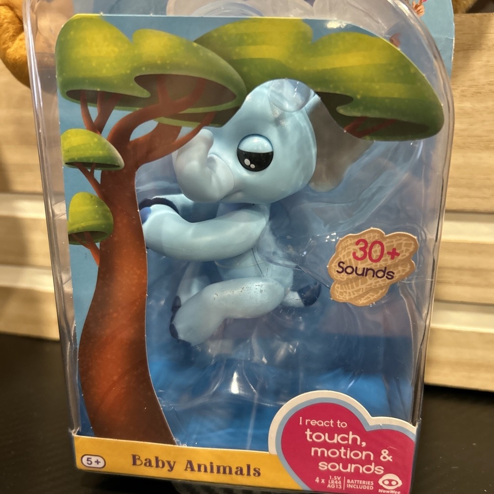WowWee Fingerlings Baby Animals Elephant Blue Interactive 30+ Sounds Toy